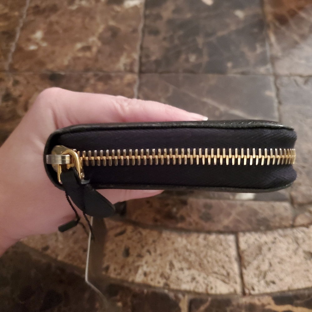 Prada Black Large Saffiano Leather Zippy Wallet - Picture 4 of 12